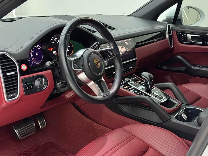 Фото 9 - Porsche Cayenne