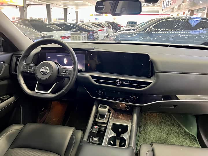 Фото 6 - Nissan Pathfinder