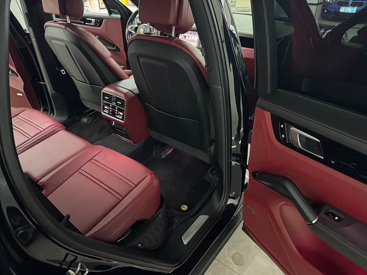 Фото 12 - Porsche Cayenne