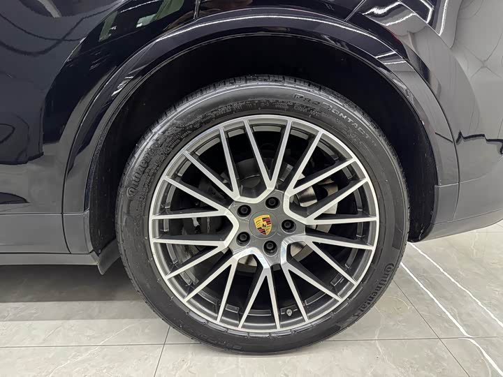 Фото 17 - Porsche Cayenne