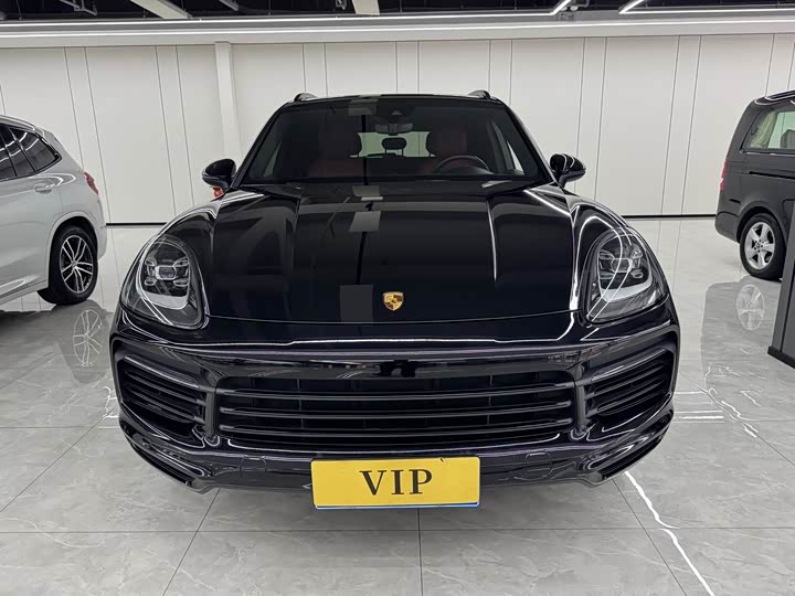 Фото 2 - Porsche Cayenne