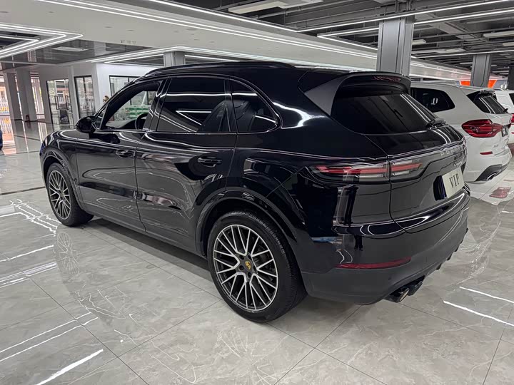 Фото 6 - Porsche Cayenne