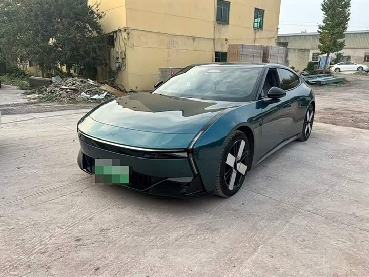 Фото 1 - XPeng P7
