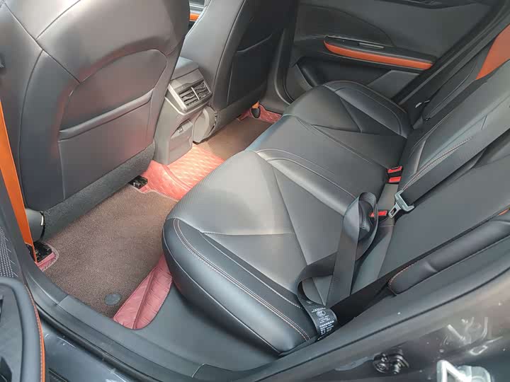 Фото 7 - Changan UNI-V