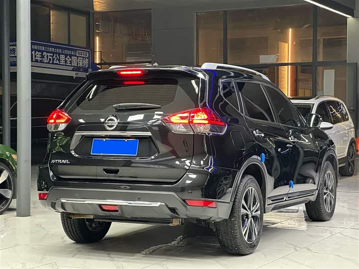 Фото 6 - Nissan X-Trail