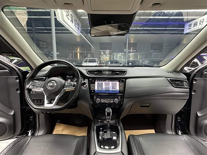 Фото 8 - Nissan X-Trail