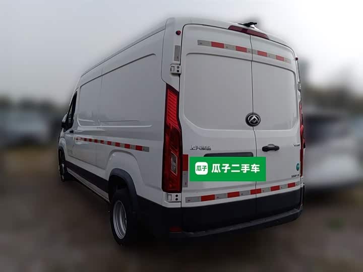 Фото 27 - Maxus V90