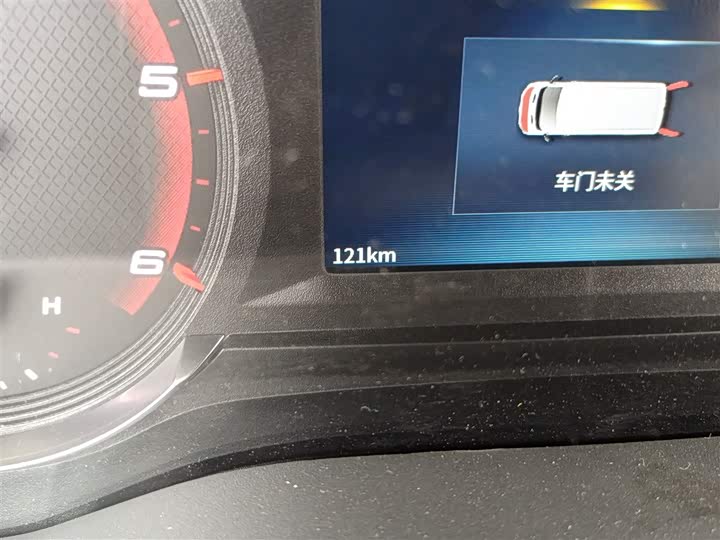 Фото 5 - Maxus V90