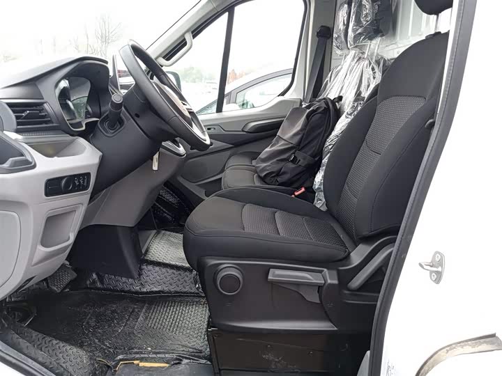 Фото 8 - Maxus V90