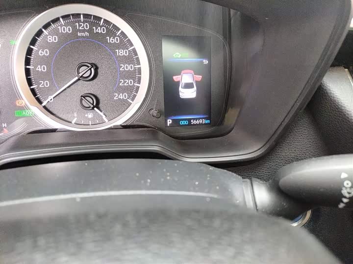 Фото 5 - Toyota Corolla