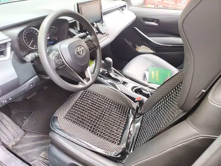 Фото 8 - Toyota Corolla