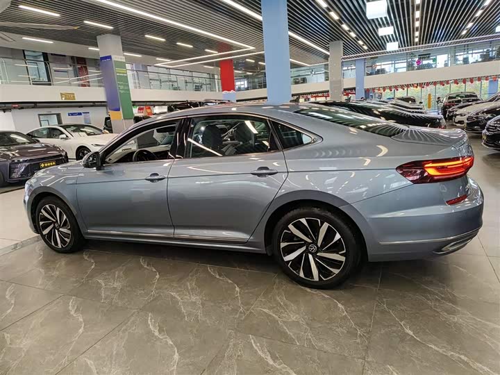 Фото 5 - Volkswagen Passat