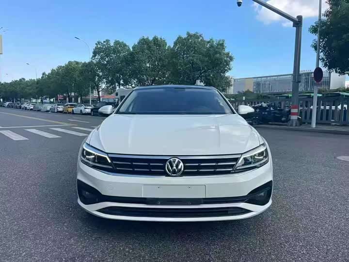 Фото 2 - Volkswagen Lamando L