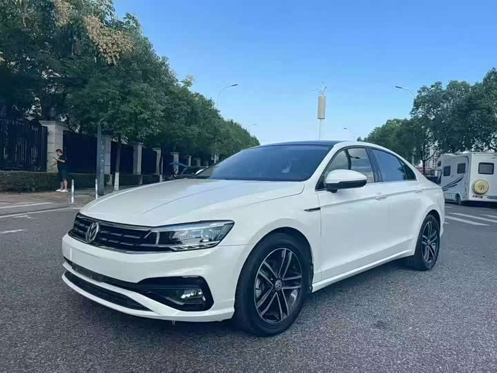 Фото 3 - Volkswagen Lamando L