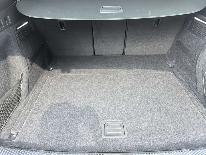 Фото 16 - Audi Q5L