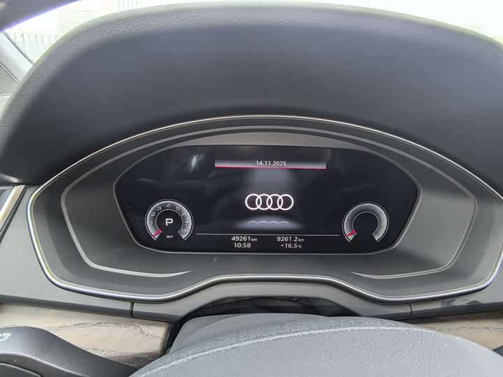 Фото 9 - Audi Q5L