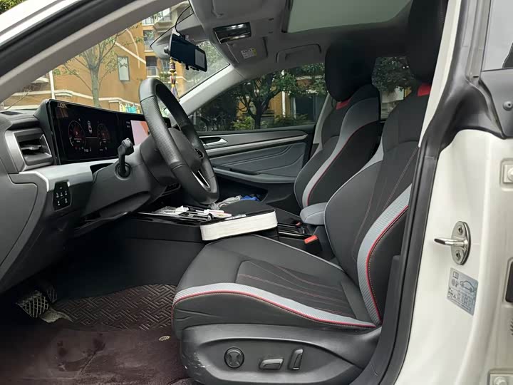 Фото 4 - Volkswagen Lamando L