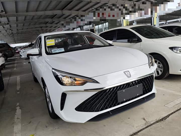 Фото 4 - Roewe i5