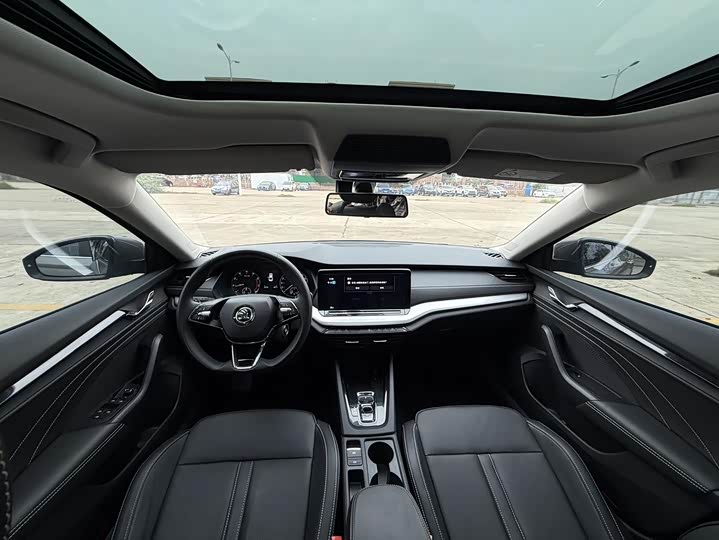 Фото 11 - Skoda Octavia Pro