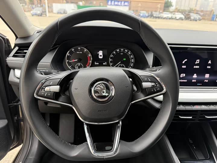 Фото 17 - Skoda Octavia Pro