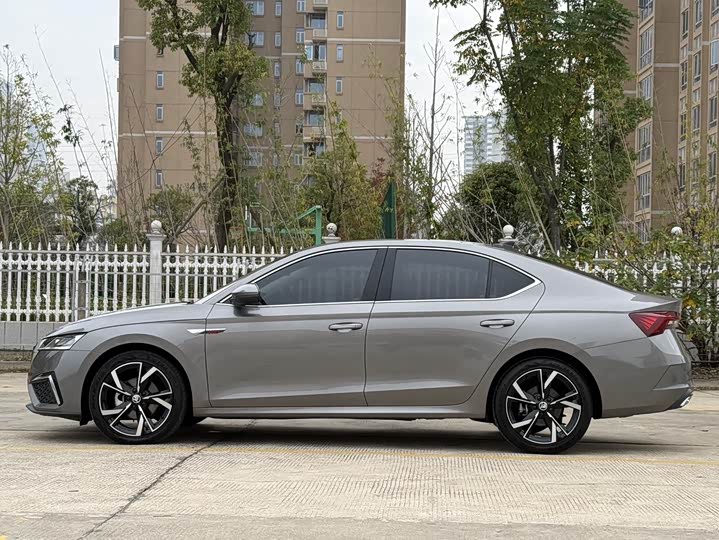 Фото 3 - Skoda Octavia Pro