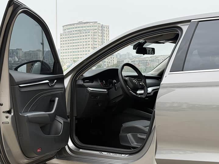 Фото 7 - Skoda Octavia Pro