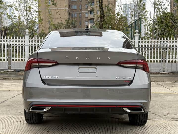 Фото 9 - Skoda Octavia Pro