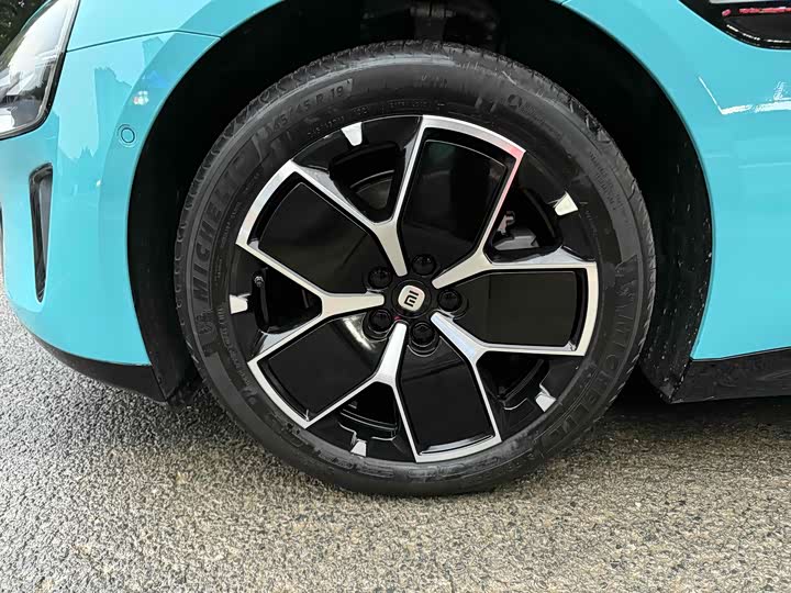 Фото 9 - Xiaomi SU7