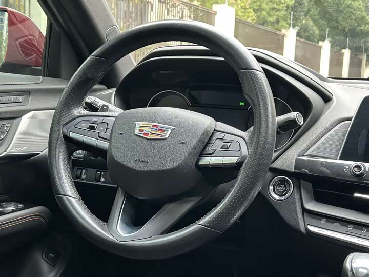 Фото 7 - Cadillac CT4