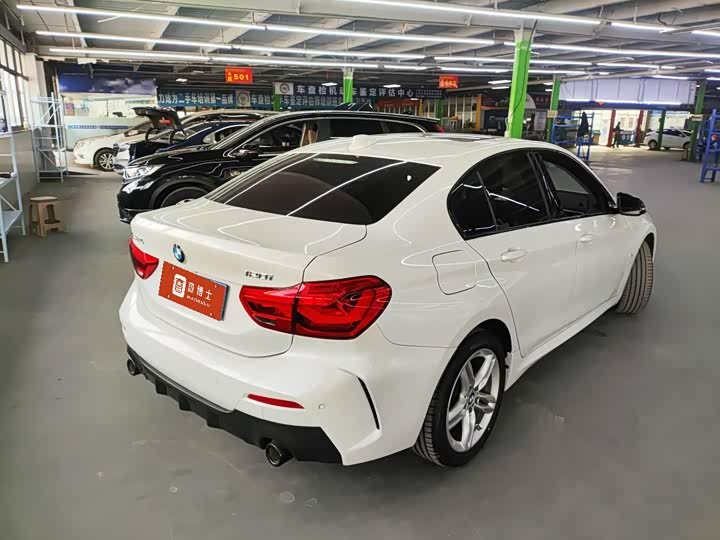 Фото 4 - BMW 1 Series