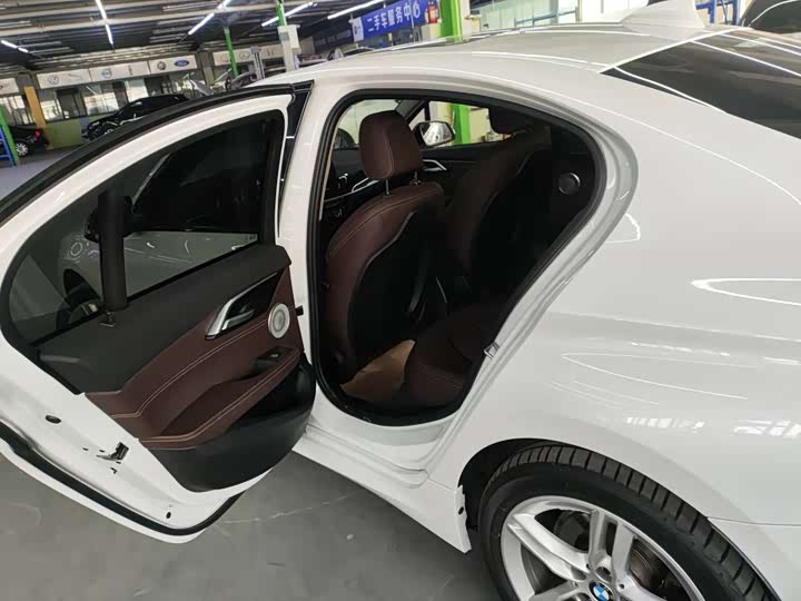 Фото 6 - BMW 1 Series