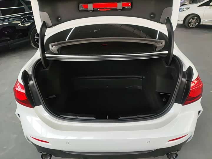 Фото 7 - BMW 1 Series