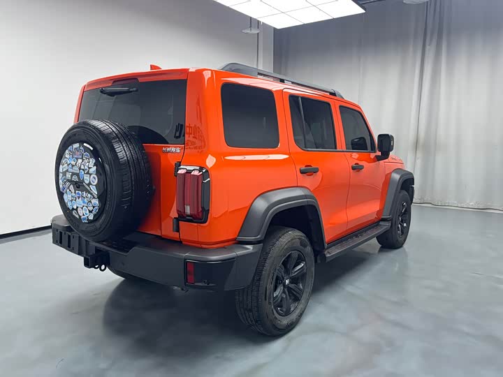 Фото 4 - Tank 300