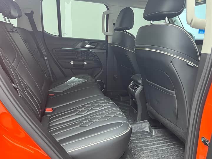 Фото 5 - Tank 300