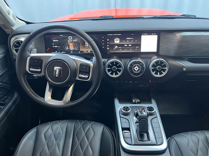 Фото 8 - Tank 300