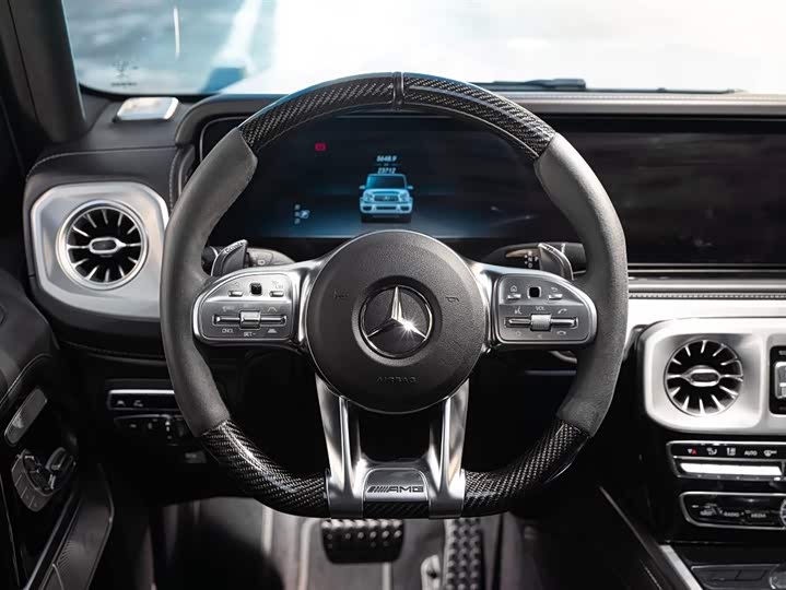 Фото 16 - Mercedes-Benz G-Class AMG