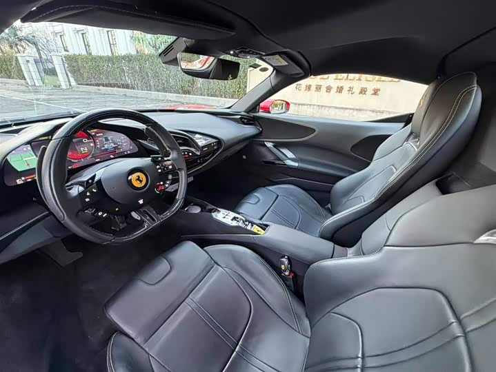 Фото 12 - Ferrari SF90