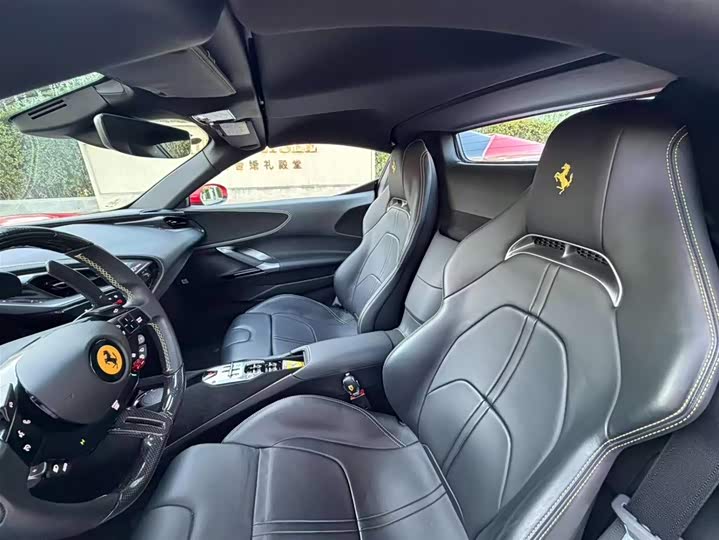 Фото 13 - Ferrari SF90