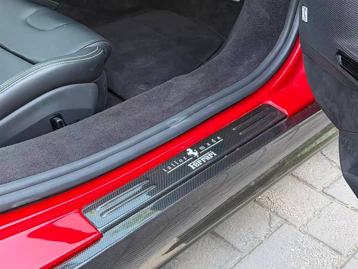 Фото 19 - Ferrari SF90