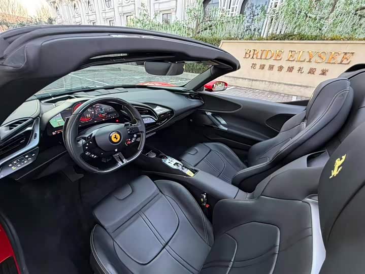 Фото 27 - Ferrari SF90