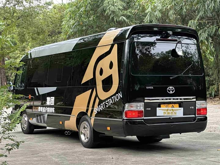 Фото 4 - Toyota Coaster