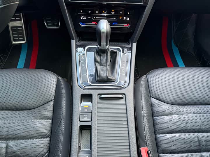 Фото 10 - Volkswagen CC