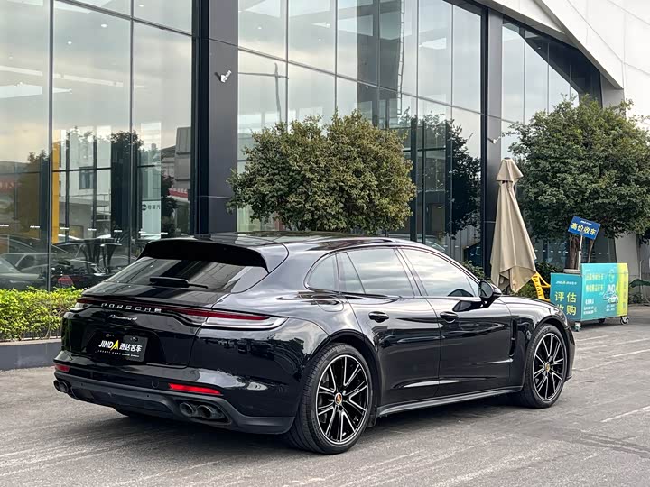 Фото 9 - Porsche Panamera
