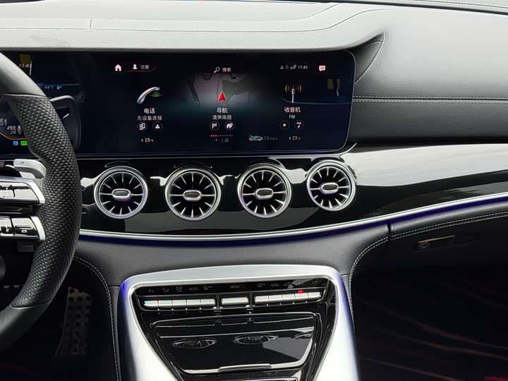 Фото 26 - Mercedes-Benz AMG GT