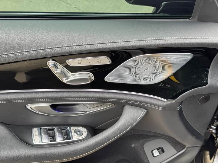 Фото 28 - Mercedes-Benz AMG GT