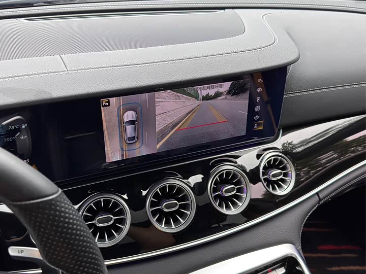 Фото 9 - Mercedes-Benz AMG GT