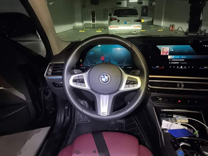 Фото 12 - BMW i3