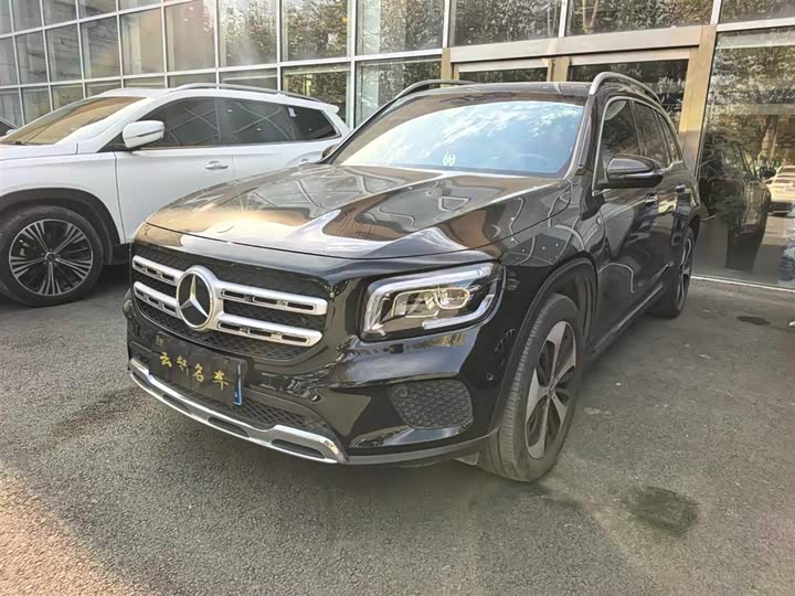 Фото 1 - Mercedes-Benz GLB-Class