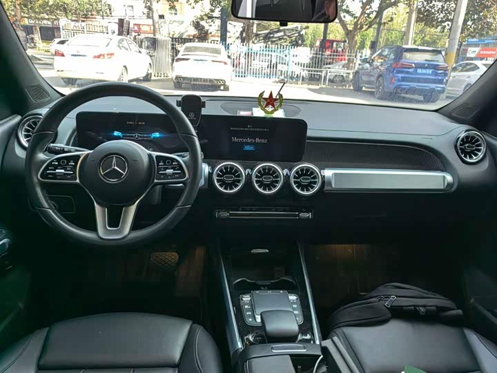 Фото 7 - Mercedes-Benz GLB-Class