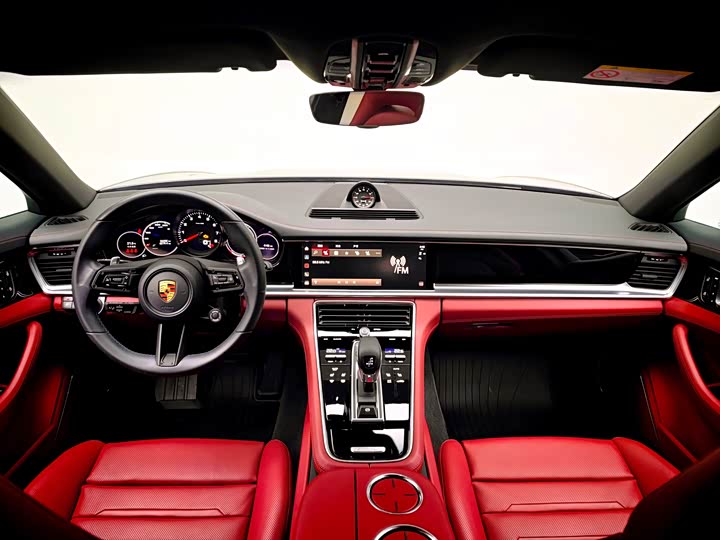 Фото 11 - Porsche Panamera